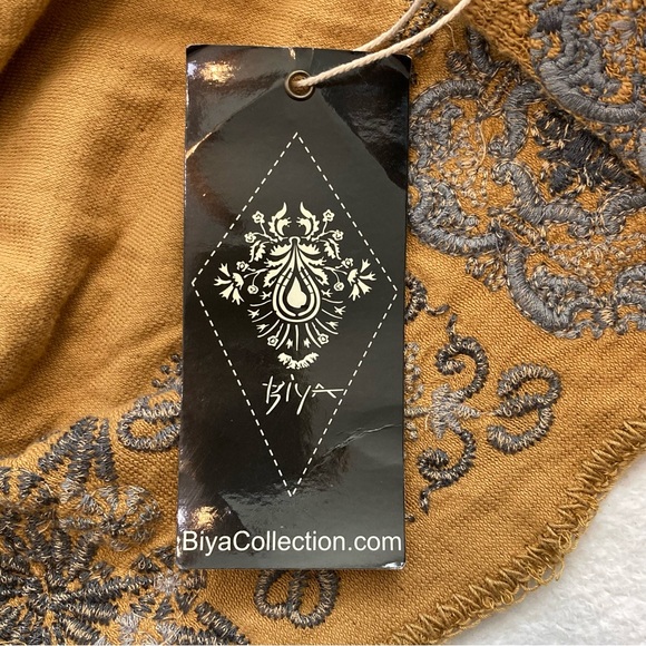 New Johnny Was Biya Boho Embroidered Hooded Cardigan in Taupe  M - Picture 12 of 15